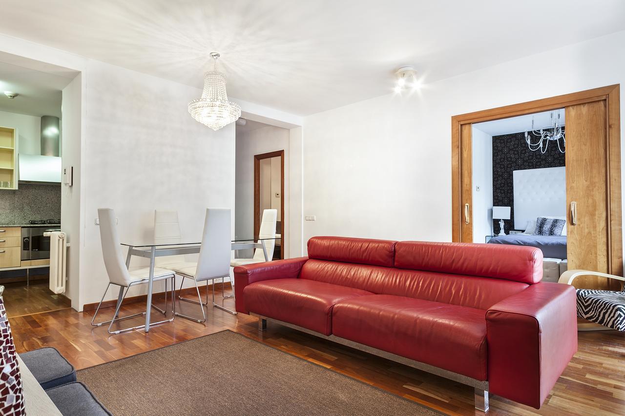 Canela Homes Barcelona Universitat Exterior foto